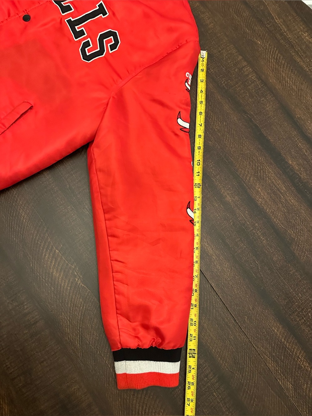 NBA Ultra Game Men's L Chicago Bulls Bomber Varsity Snap Up Jacket - Picture 8 of 14
